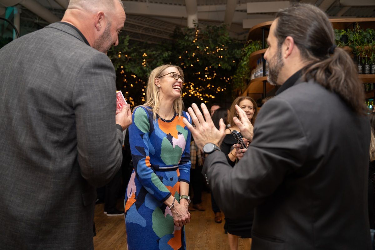 Why Close-Up Magic Is the Best Icebreaker at Any Montreal Event