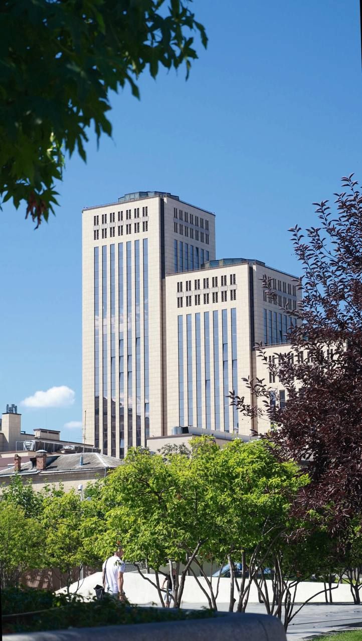 Menorah Hotel — бізнес-готель у центрі Дніпра