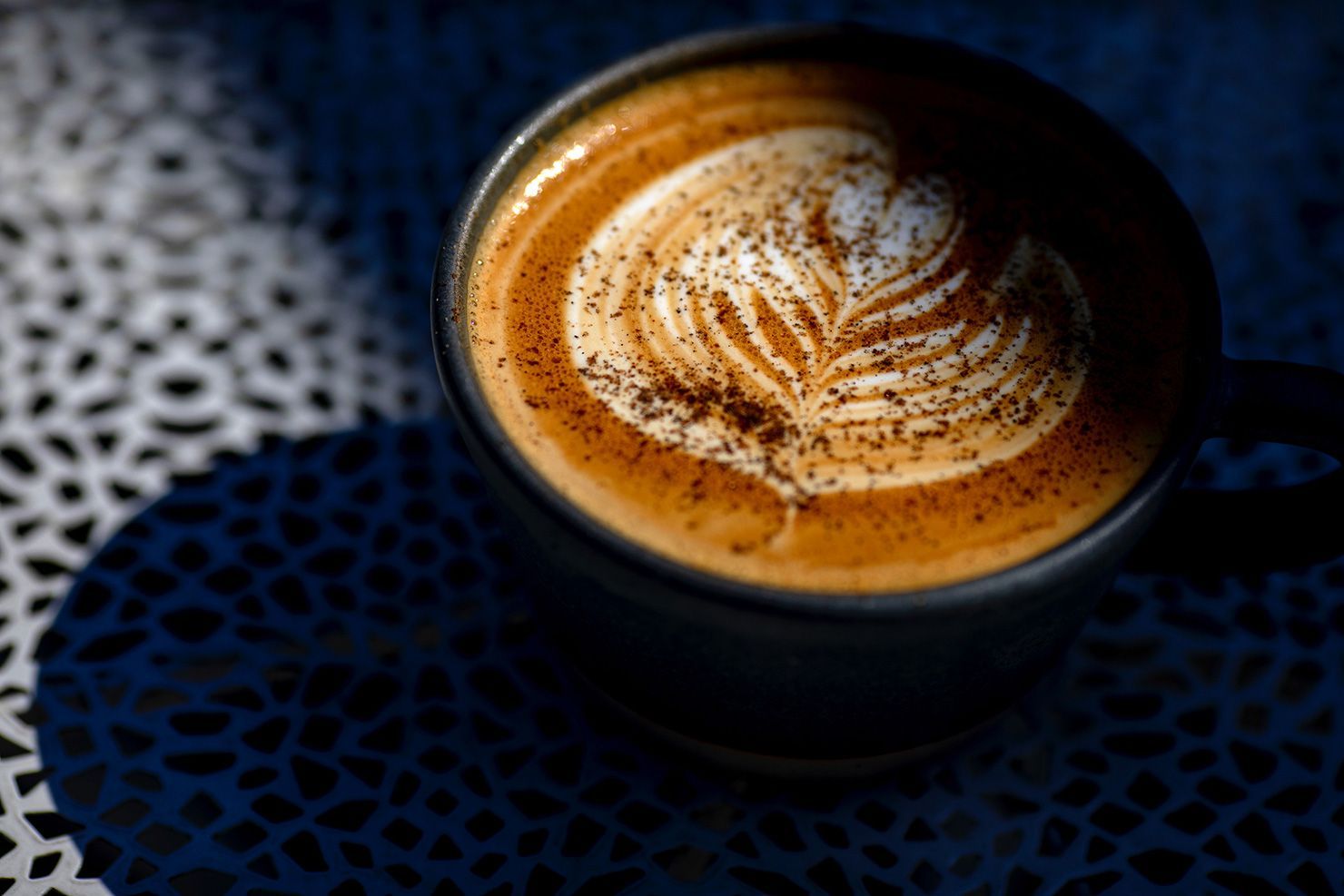 Coffee vs Espresso Drinks: What’s the Difference and How to Order at La Cafe