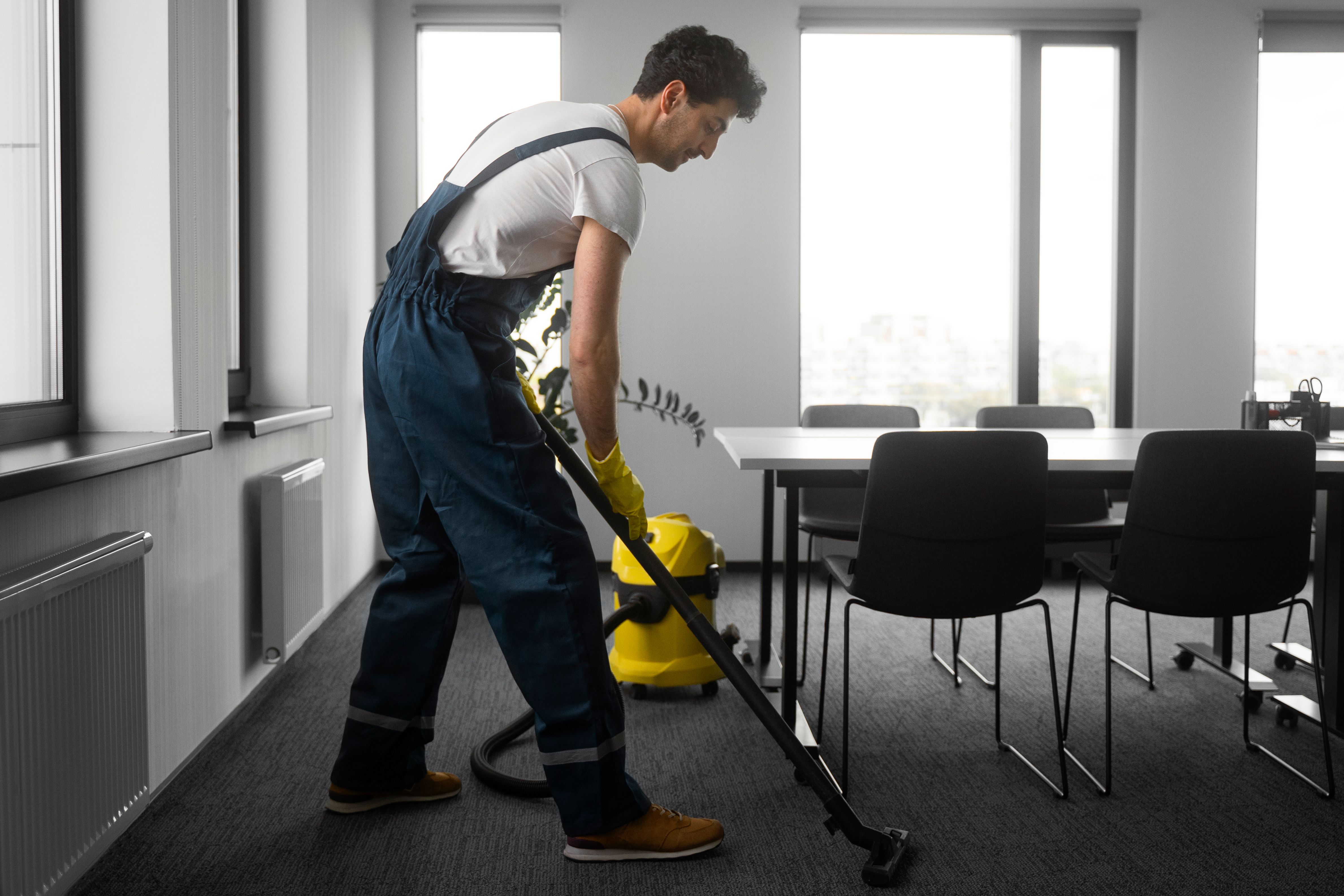 Steam Cleaning vs Encapsulation: Which Commercial Carpet Cleaning Method Is Better?