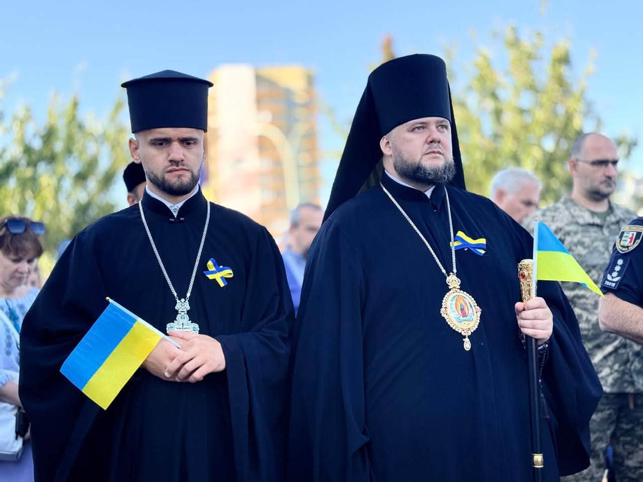 Єпископ Варсонофій взяв участь у заходах з нагоди Дня Державного Прапора України