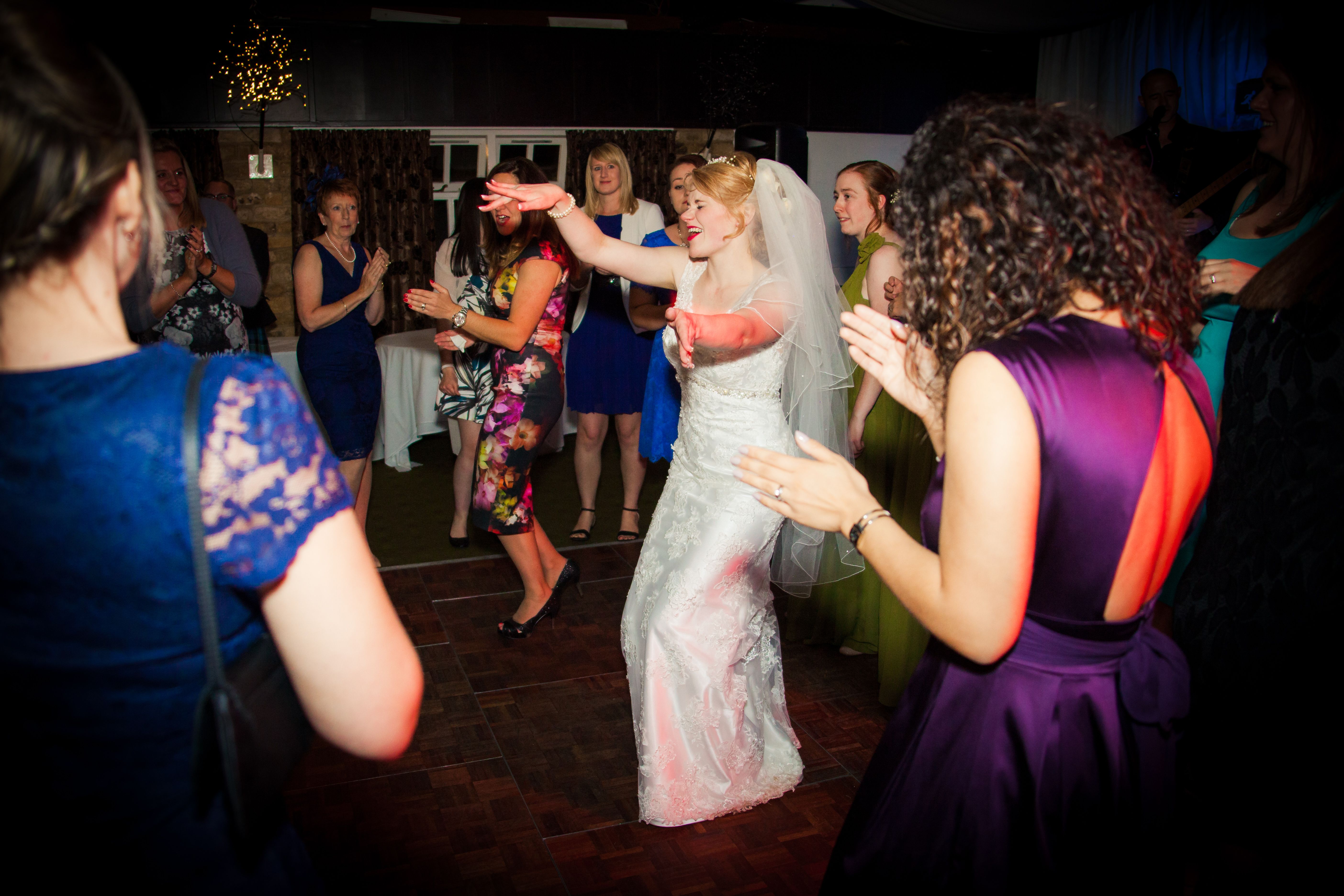 Full-Day vs Half-Day Wedding Photography Guide