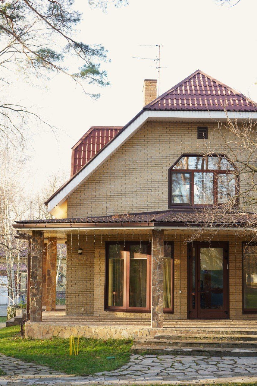 Котедж Люкс «Френдс Паті» у Kohavi Forest Club — відпочинок у сосновому лісі