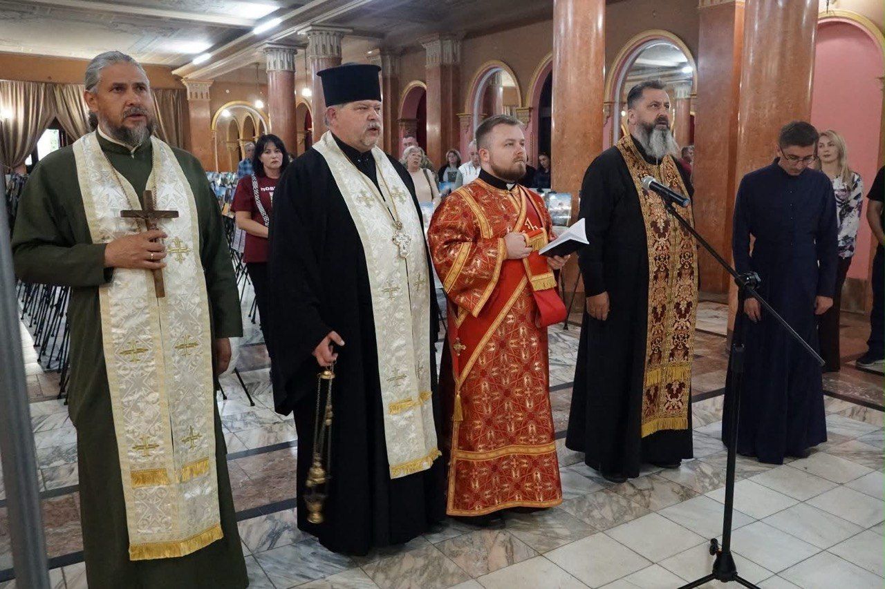 Протоієреї-капелани Закарпатської єпархії ПЦУ помолилися за військових 82-ї окремої десантно-штурмової Буковинської бригади