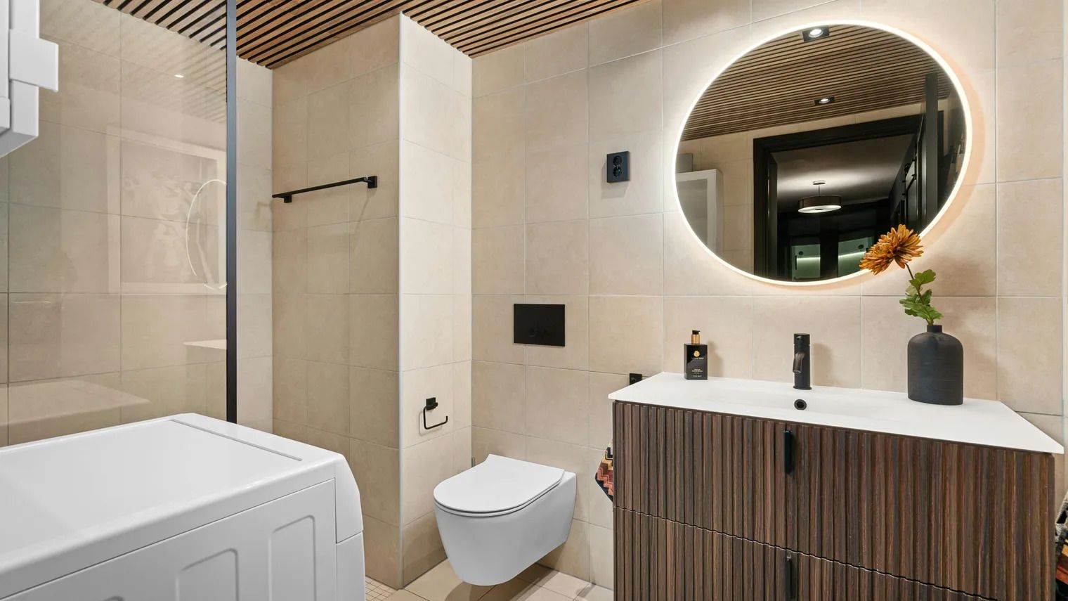 Small Space, Big Impact: Bathroom Remodeling for Compact Homes