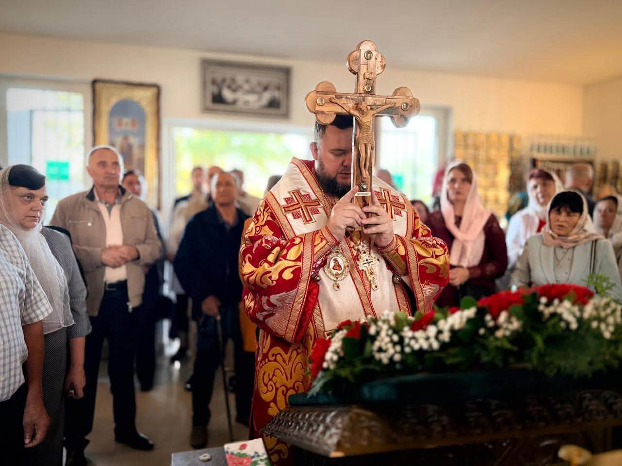 Єпископ Варсонофій звершив Богослужіння у свято воздвиження Хреста Господнього
