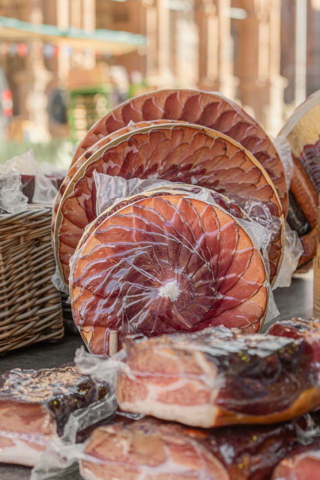 Як зберігати копчені продукти: терміни, холодильник, вакуум