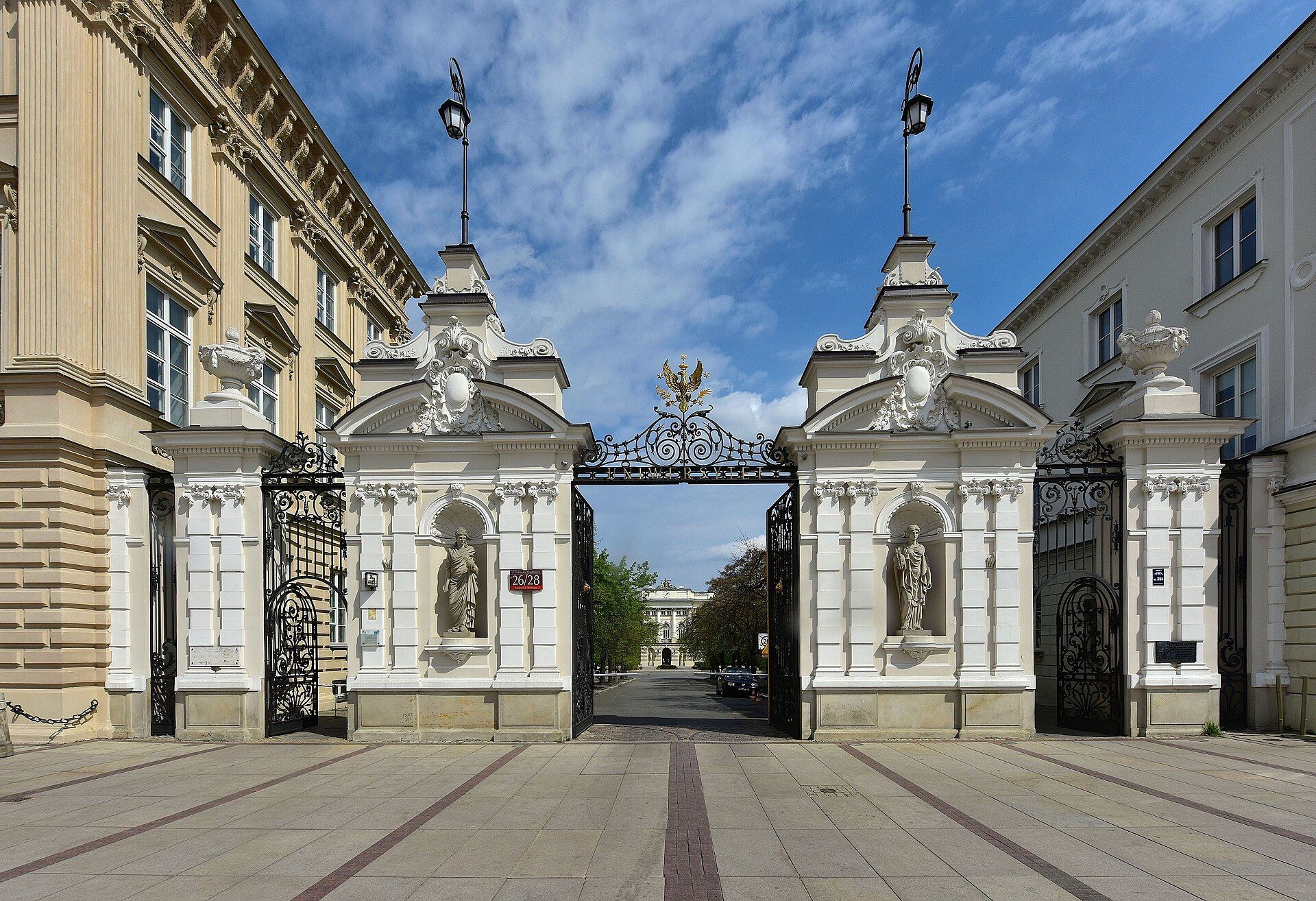 Вступ до університету в Польщі у 2027 році: умови для українців після завершення спецзакону