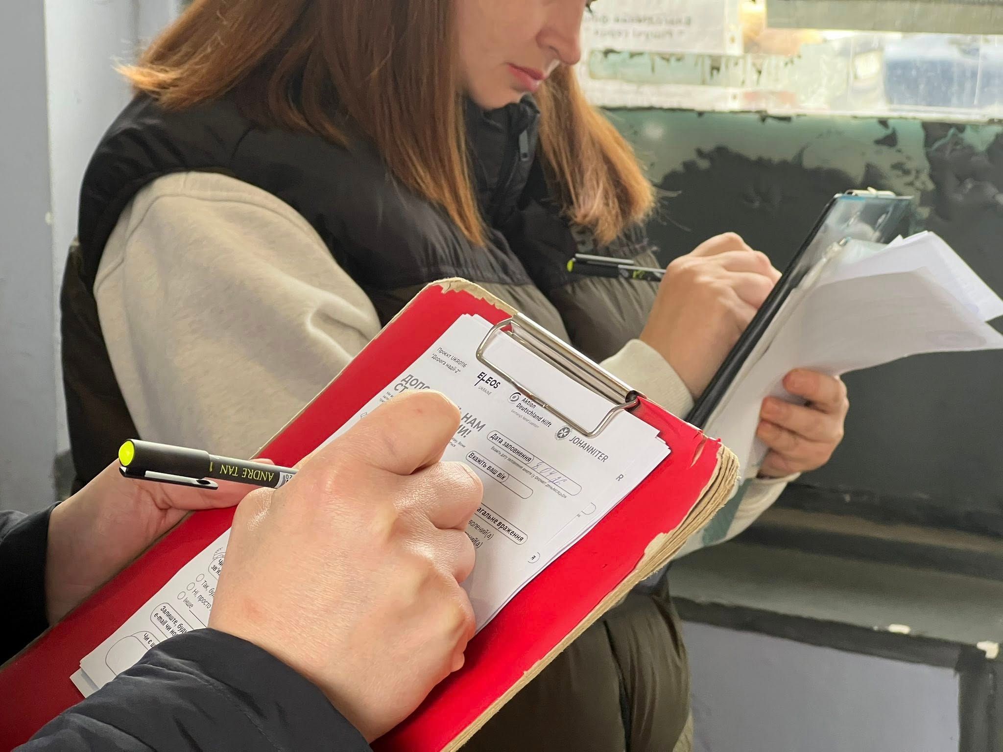 Over Fifty IDPs in Dnipro Restored Their Documents and Received Legal Assistance Through the “Road of Hope” Project