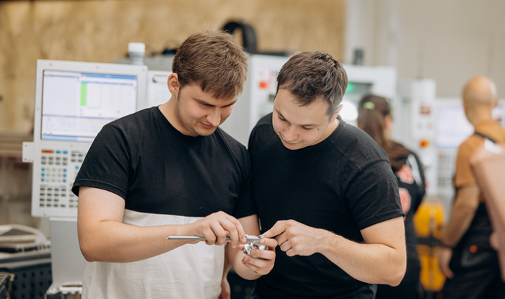 Реферальна програма «Приведи друга» від KSE ProfTech: як це працює