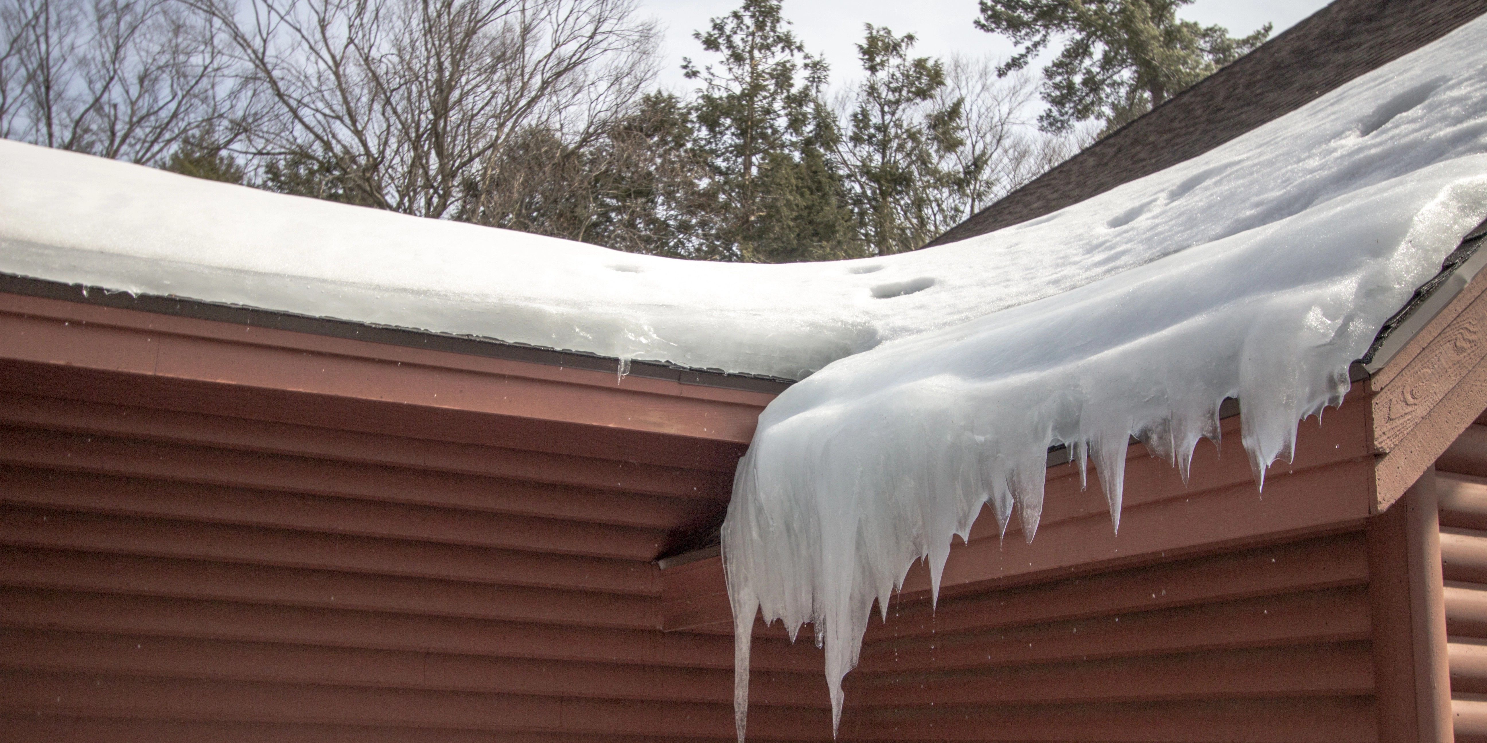 Why Proper Insulation Is Key to Preventing Ice Dams This Winter