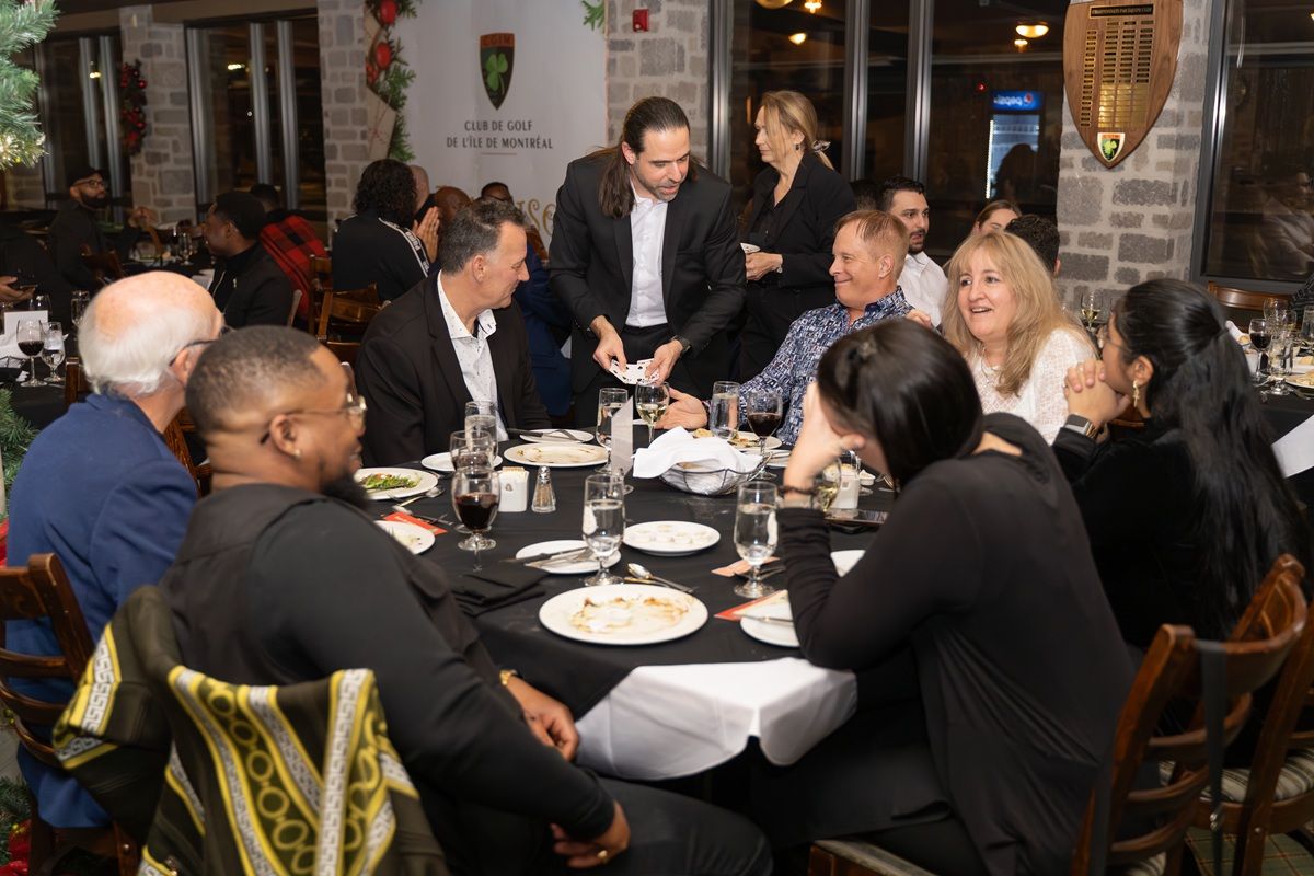 Why a Magician or Mentalist Is the Best Entertainment for a Corporate Christmas Party in Montreal