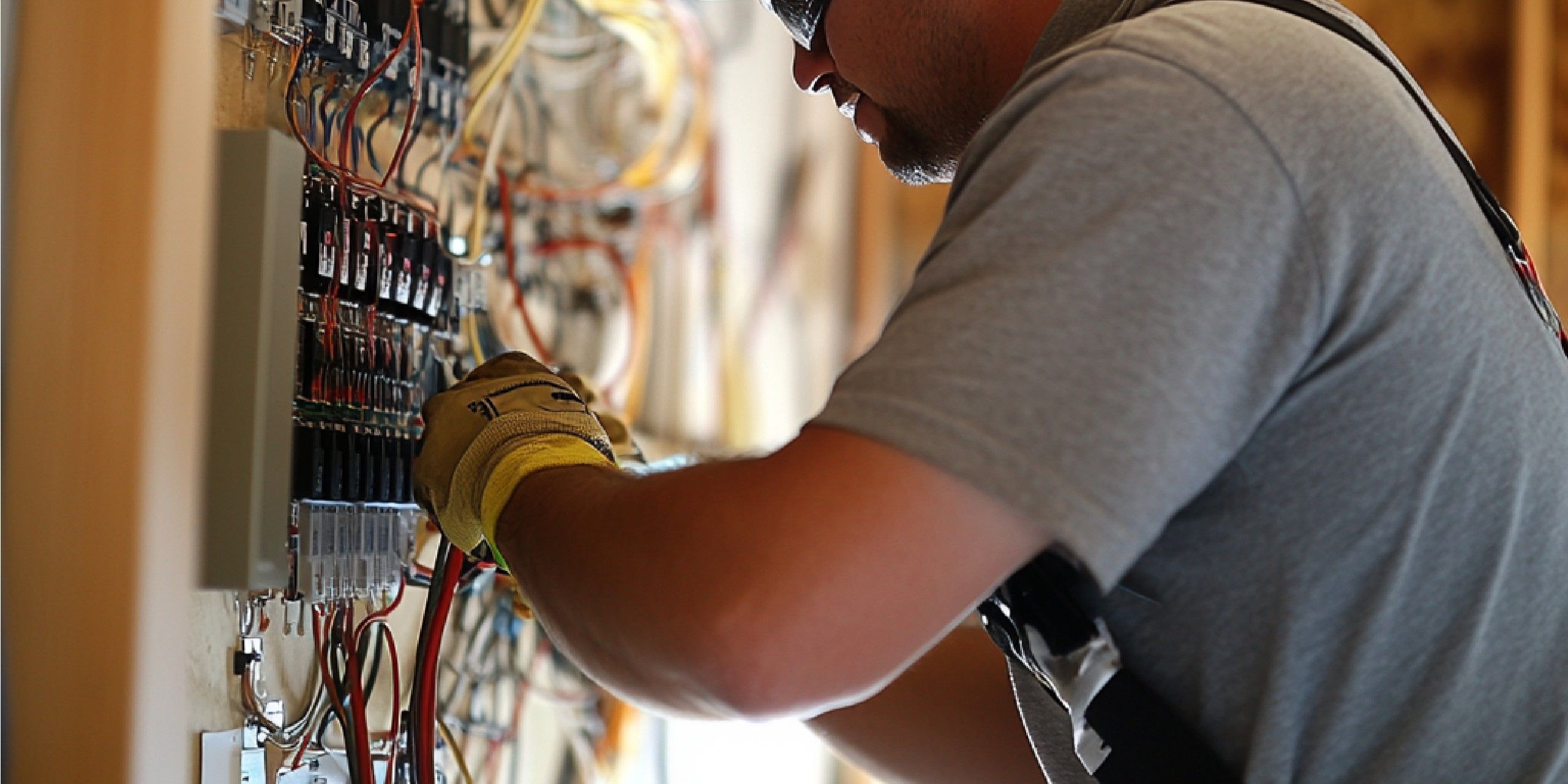 How to Choose the Right Electrician in Saskatoon