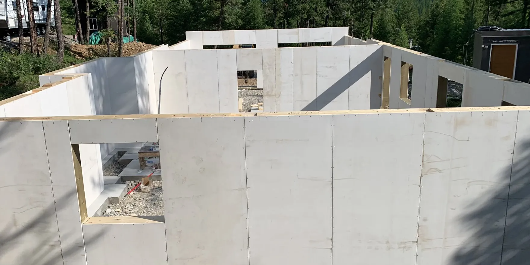 Building for Manitoba’s Climate: The Importance of a High-Performance Building Envelope